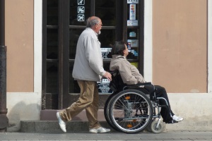 Accedere alle misure regionali di sostegno per disabili e anziani
